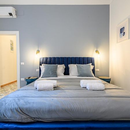 Guest House 121 Charming Apartment 那不勒斯 外观 照片