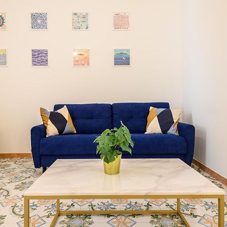 Guest House 121 Charming Apartment 那不勒斯 外观 照片