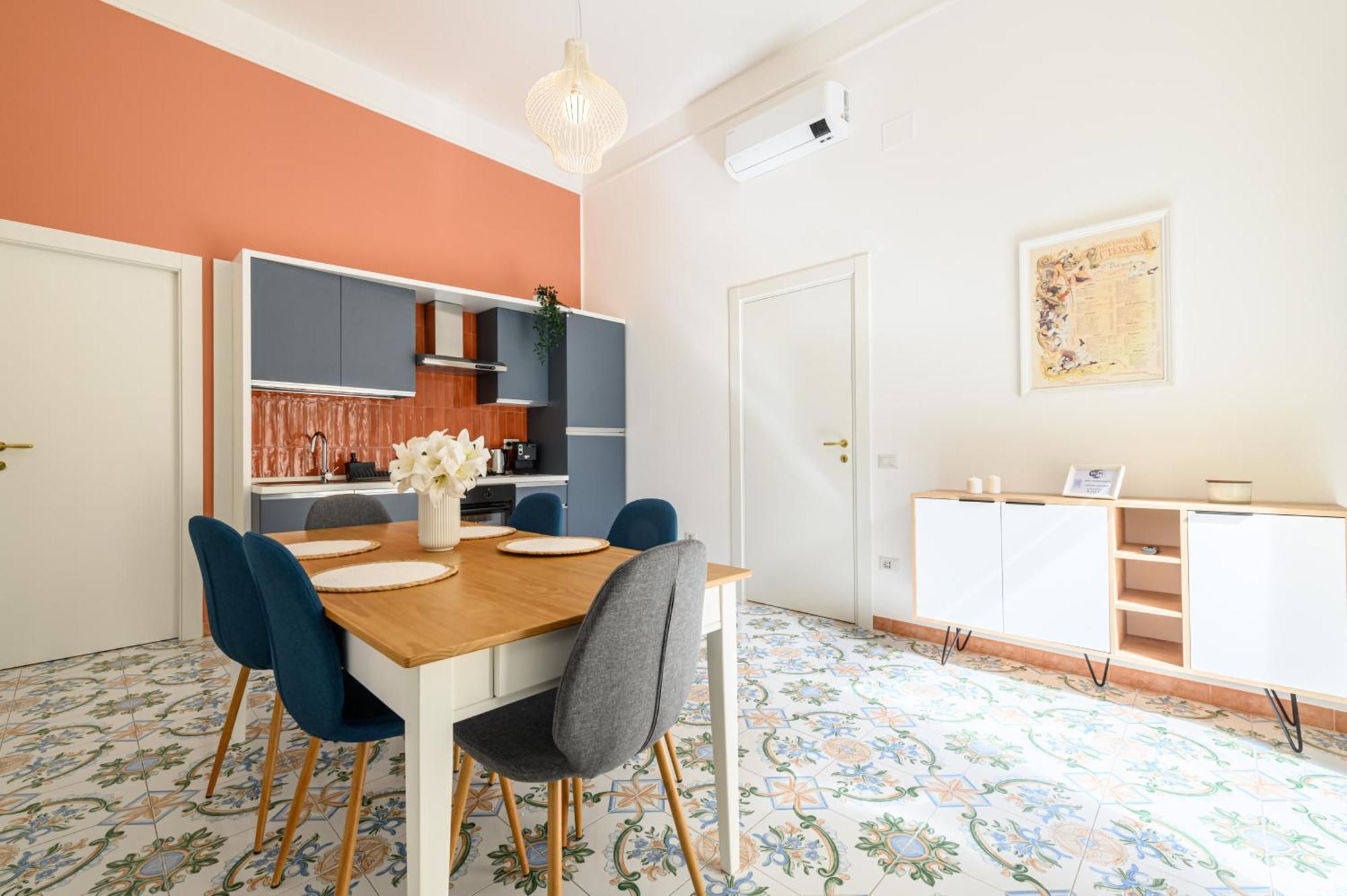 Guest House 121 Charming Apartment 那不勒斯 外观 照片