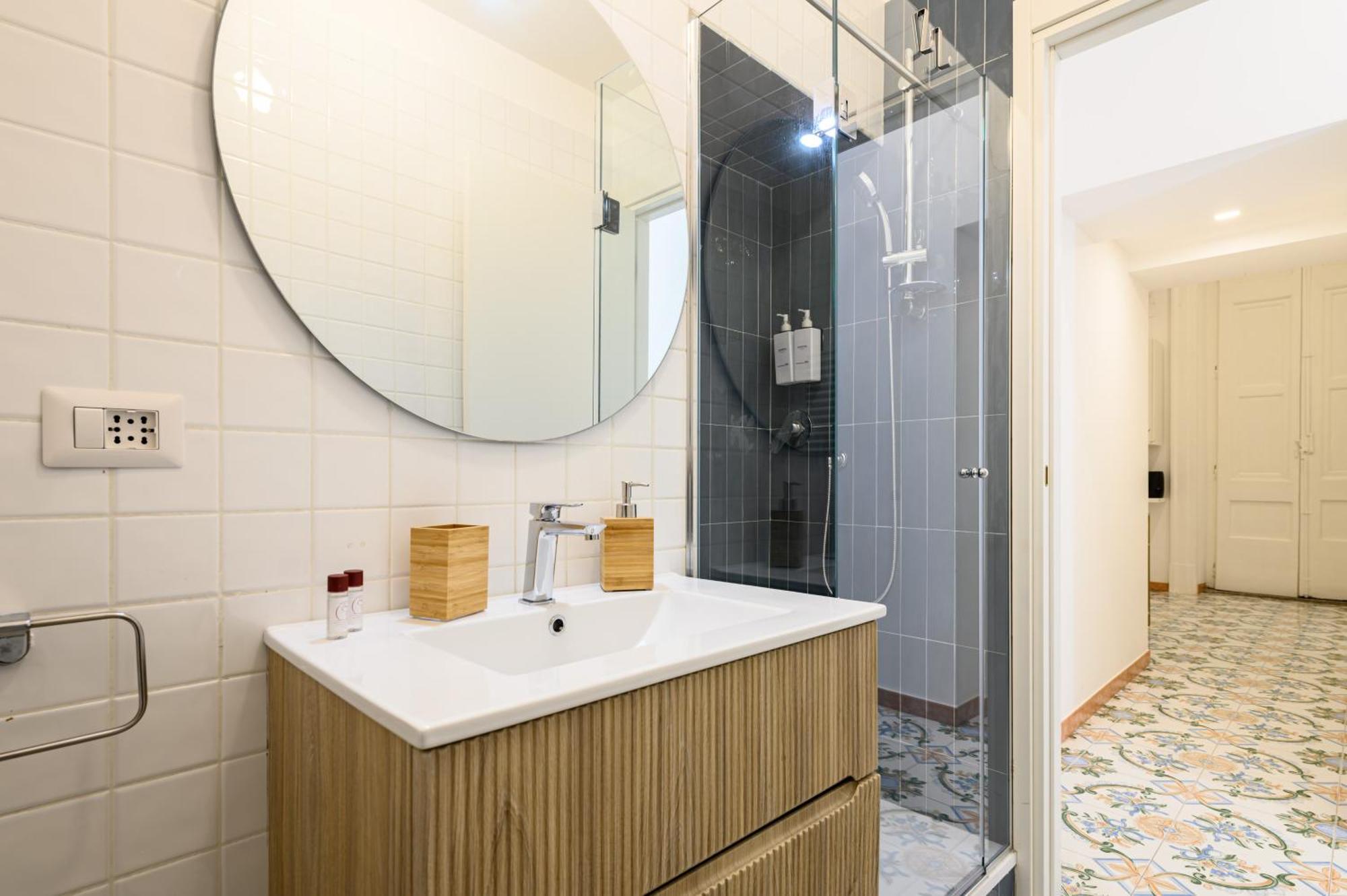 Guest House 121 Charming Apartment 那不勒斯 外观 照片